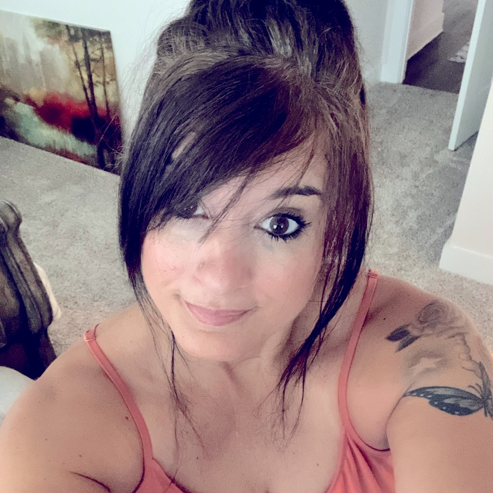 Meet your Posher, Tina marie